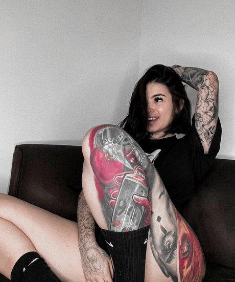 Alison Estrada star perfect photos