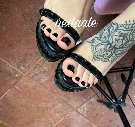 Pedaale pornstar erotic images