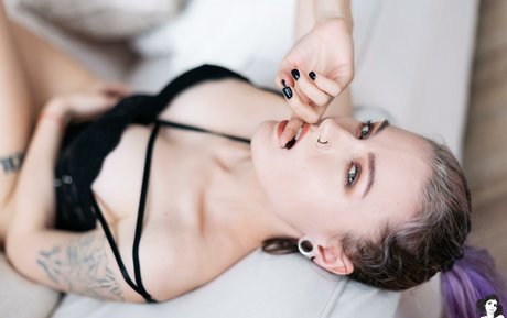 Xastur erotic pornstar img