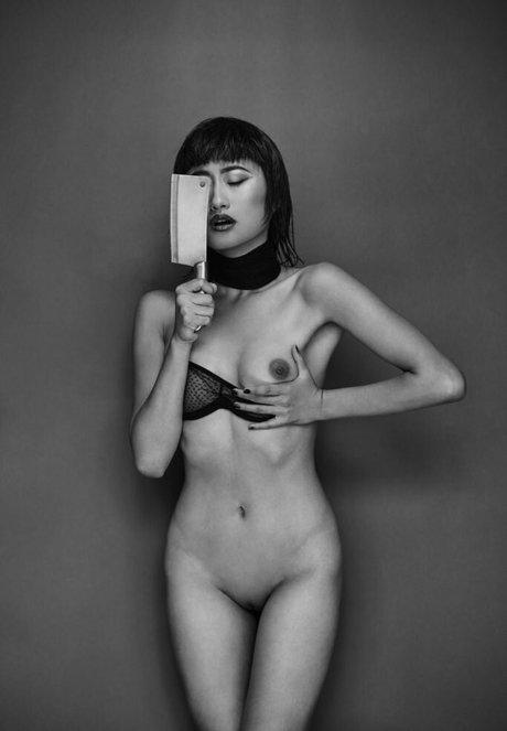 Nakiesheri free model photos