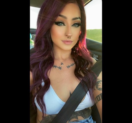 xoxo fall model pornographic pic