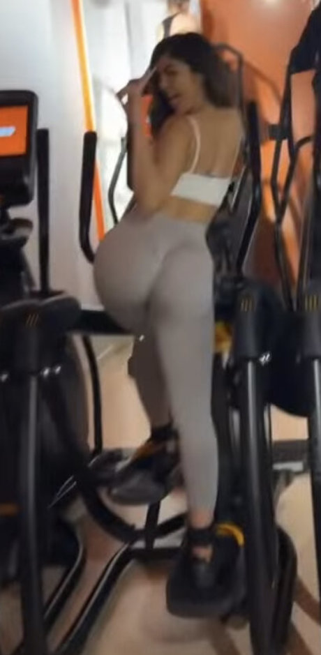 Lauren Cruz pretty actress pic