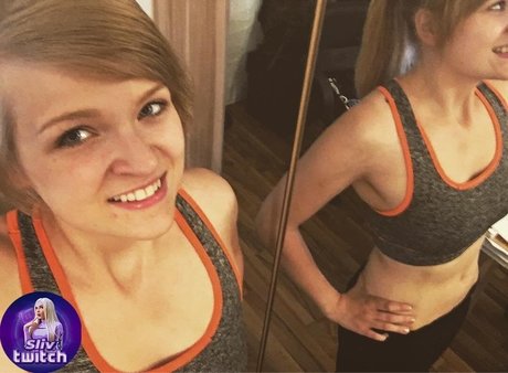 Sintica high quality pornstar pic