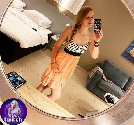 Sintica pornstar hd img