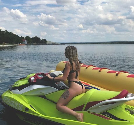 Kiwichka hd pornstar picture