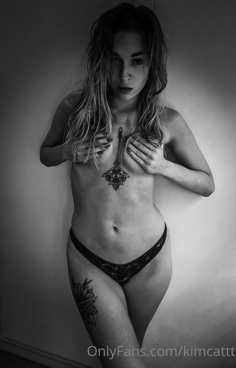 KimKat erotic model galleries