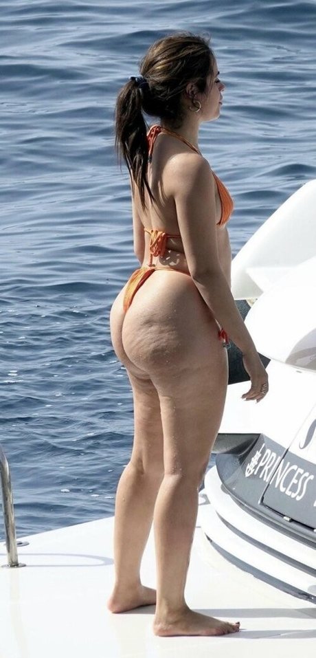 Camilla Cabelo star nude archive