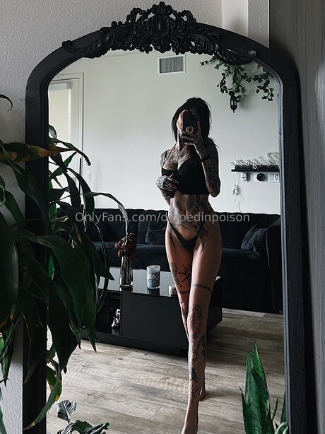 Dippedinpoison model pretty picture