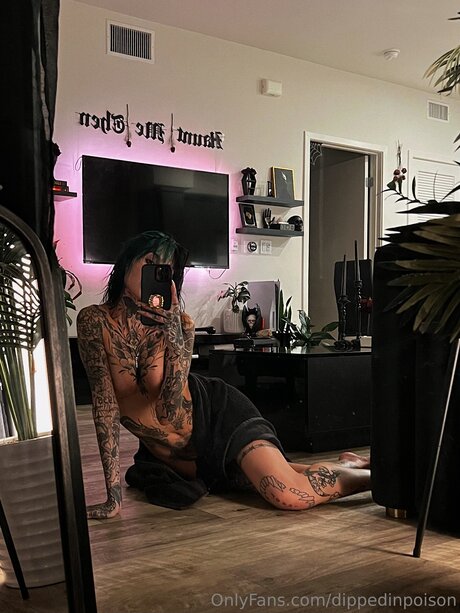 tattooed shemale onlyfans pretty pics