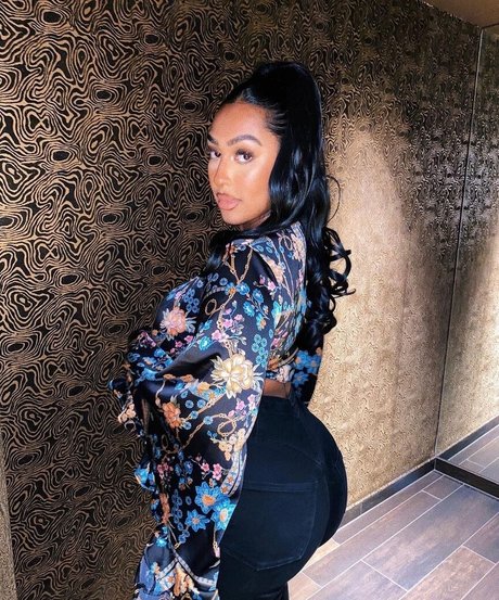 iLLi y high quality pornstar img