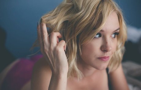 Brea Grant model sexy img