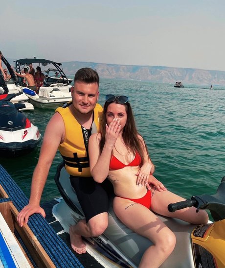 Liza Alt nudes actress gallery