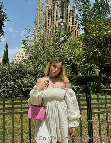 alicebrightt naked actress gallery