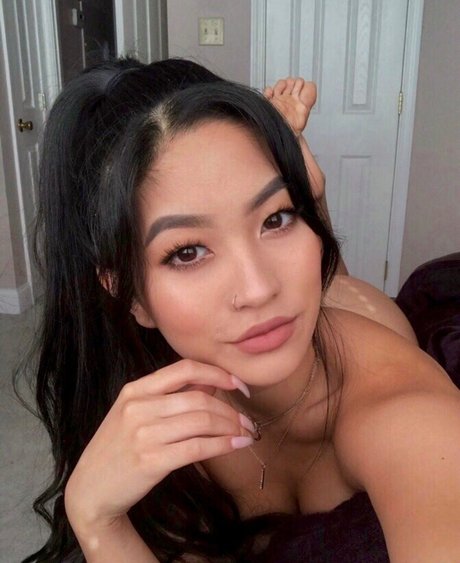 Evedesu star porn pic