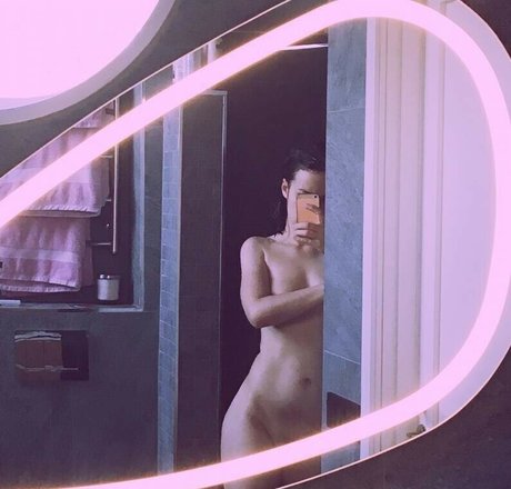 Italkwho erotic pornstar images