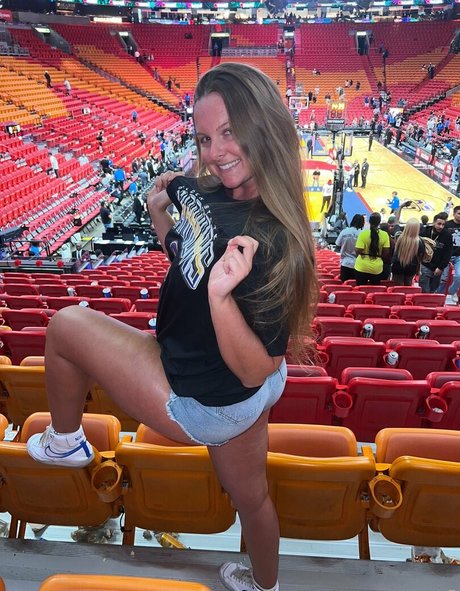 iambigduch xxx model archive