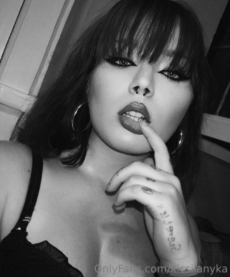 kicsilanyka model top images