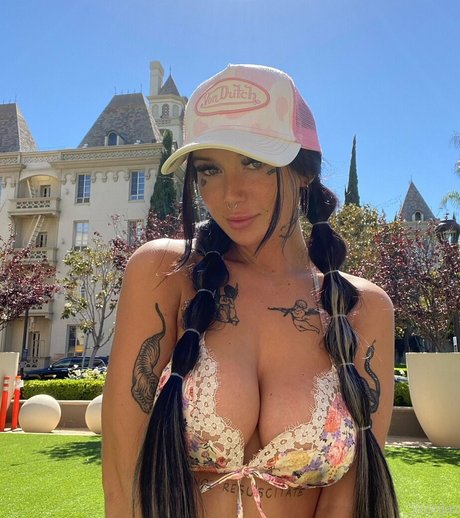 uncensoredjaz sexy pornstar archive