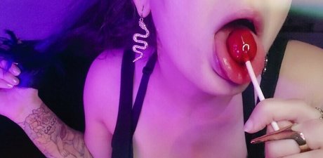 MalAfterMidnight hot actress galleries