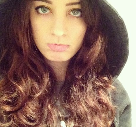 MalAfterMidnight adult actress archive