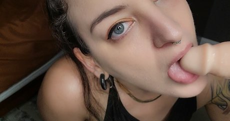 MalAfterMidnight sexy pornstar archive