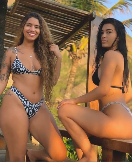 Muito Linda nude star img