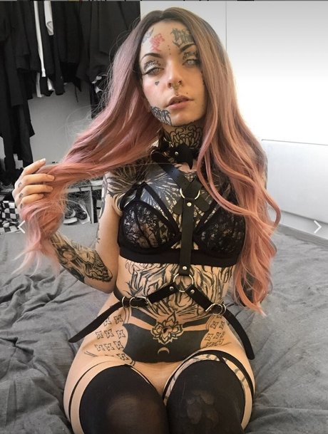 Haterskillah sexy star photo