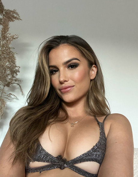 Love Island Millie Brown pornstar pretty picture