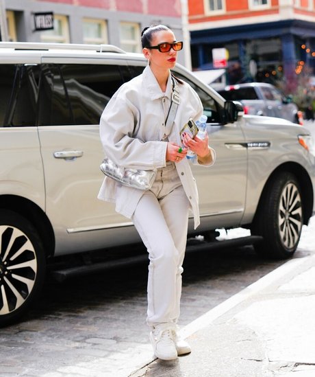 old lady onlyfans pornographic pic