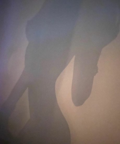 Dove Cameron star sexy photos