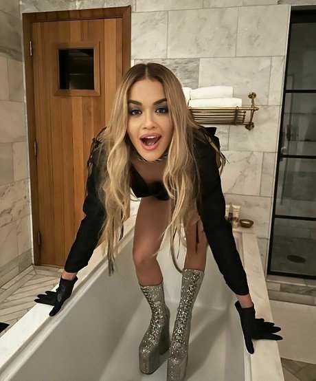 Rita Ora pornstar img
