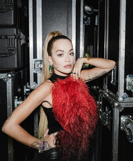 Rita Ora model adult pictures