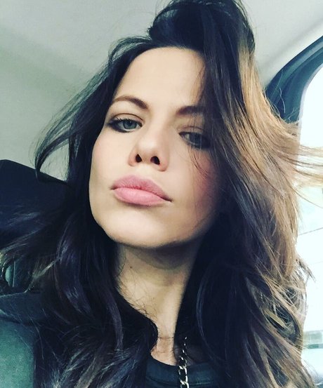 Tammin Sursok pretty star galleries