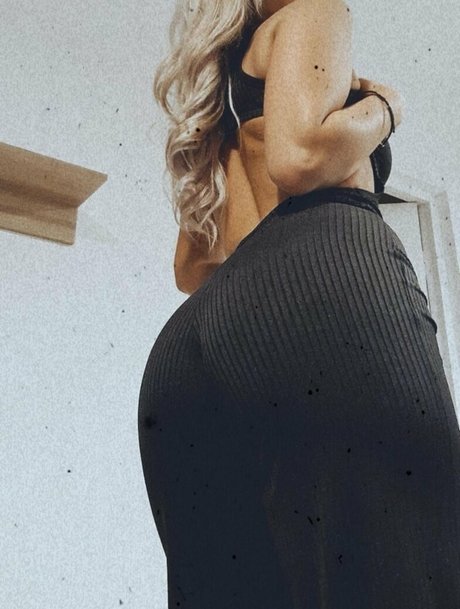 tanyalust sex model photos