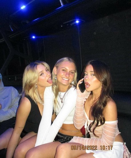 Mackenzie Ziegler model best images