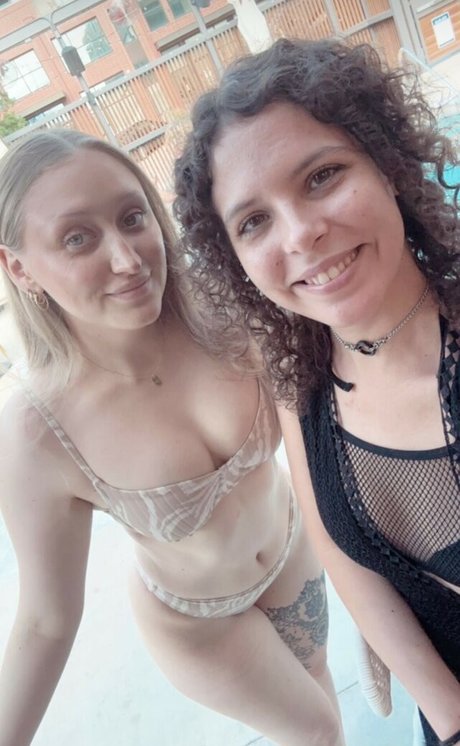 strawberrytallcakee xxx pornstar picture