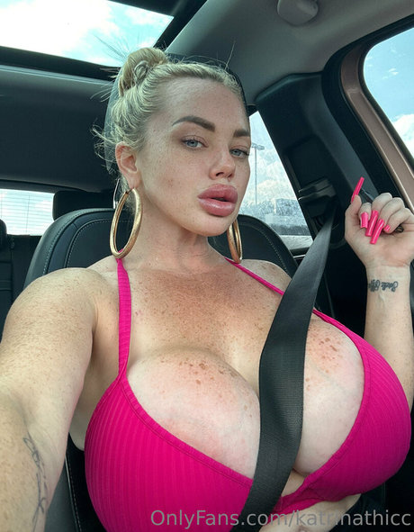 katrinathicc pornstar sexy picture