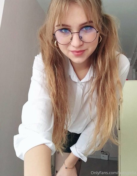 baby333rlia high quality actress gallery