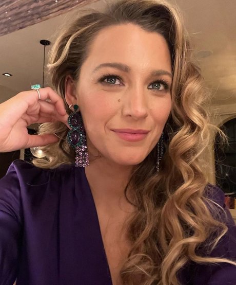 Blake Lively adult actress pics