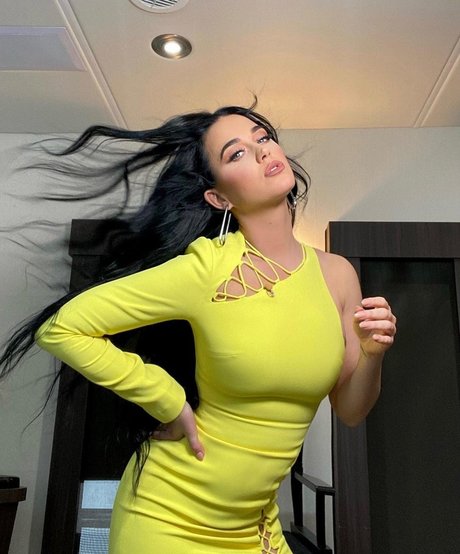 cheerleader nude onlyfans porno images