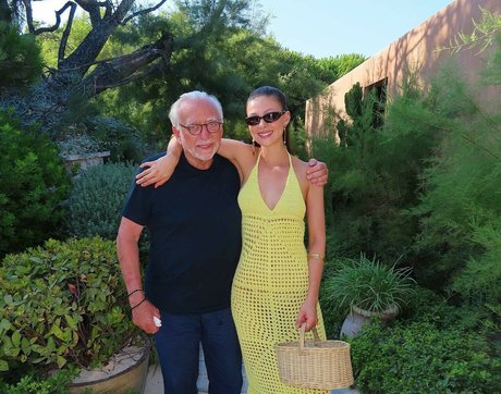 Nicola Peltz pornstar top photos