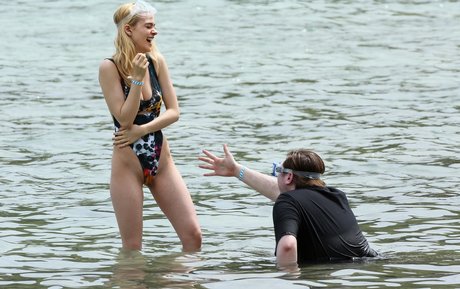 Nicola Peltz nice pornstar pics