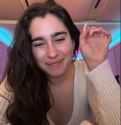 Lauren Jauregui xxx model picture