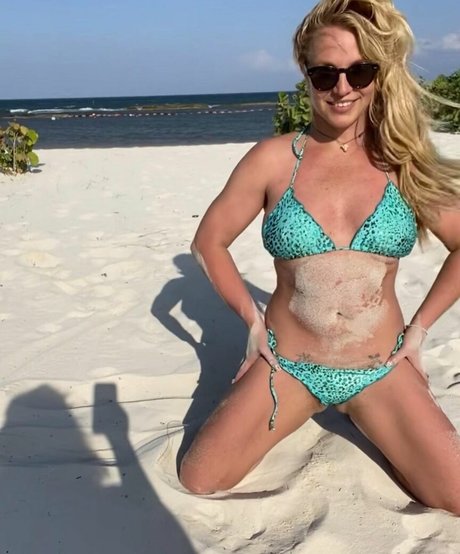 saggy milf onlyfans sexy nude picture