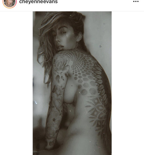 Cheyenne Evans sex model image