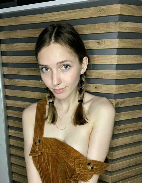 e lina model sex galleries