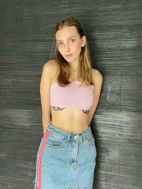 e lina pornstar nudes pics