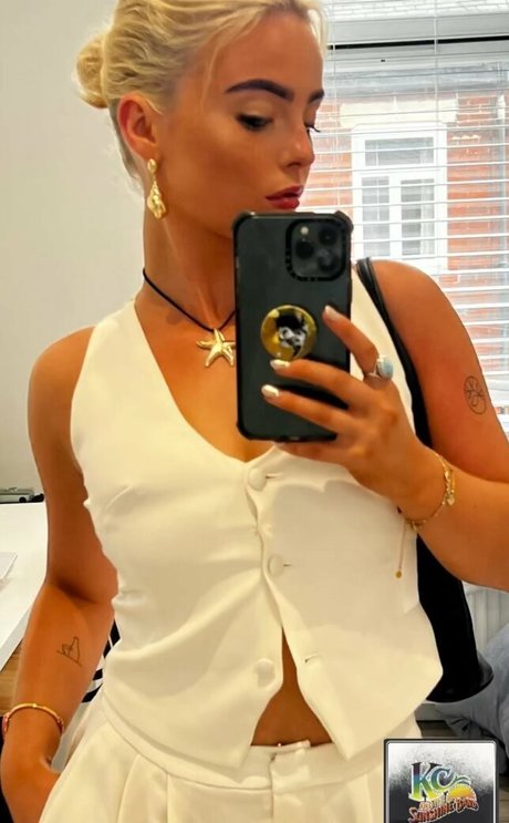 Millie Gibson xxx pornstar pictures