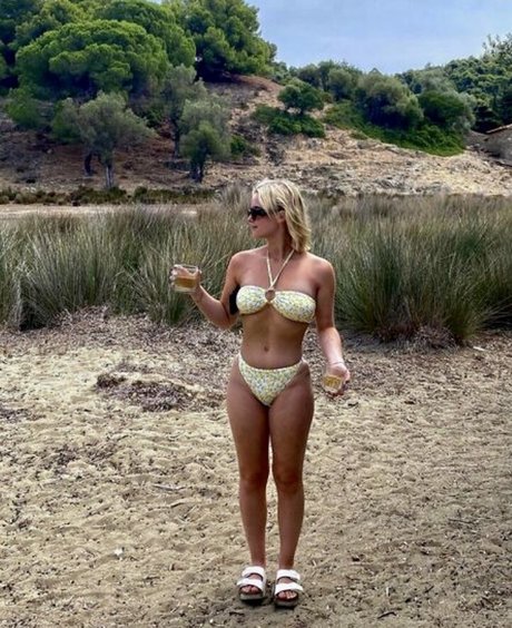 Millie Gibson model xxx galleries