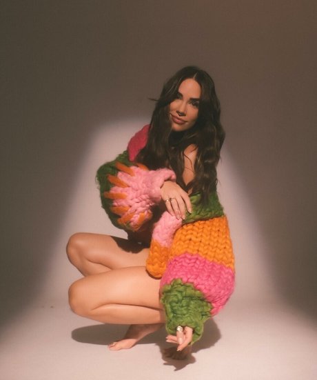 Christa Brittany Allen star top archive